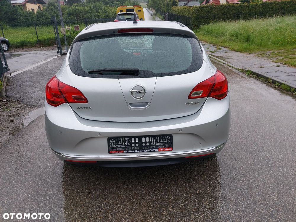 Opel Astra 1.4 Turbo - 4