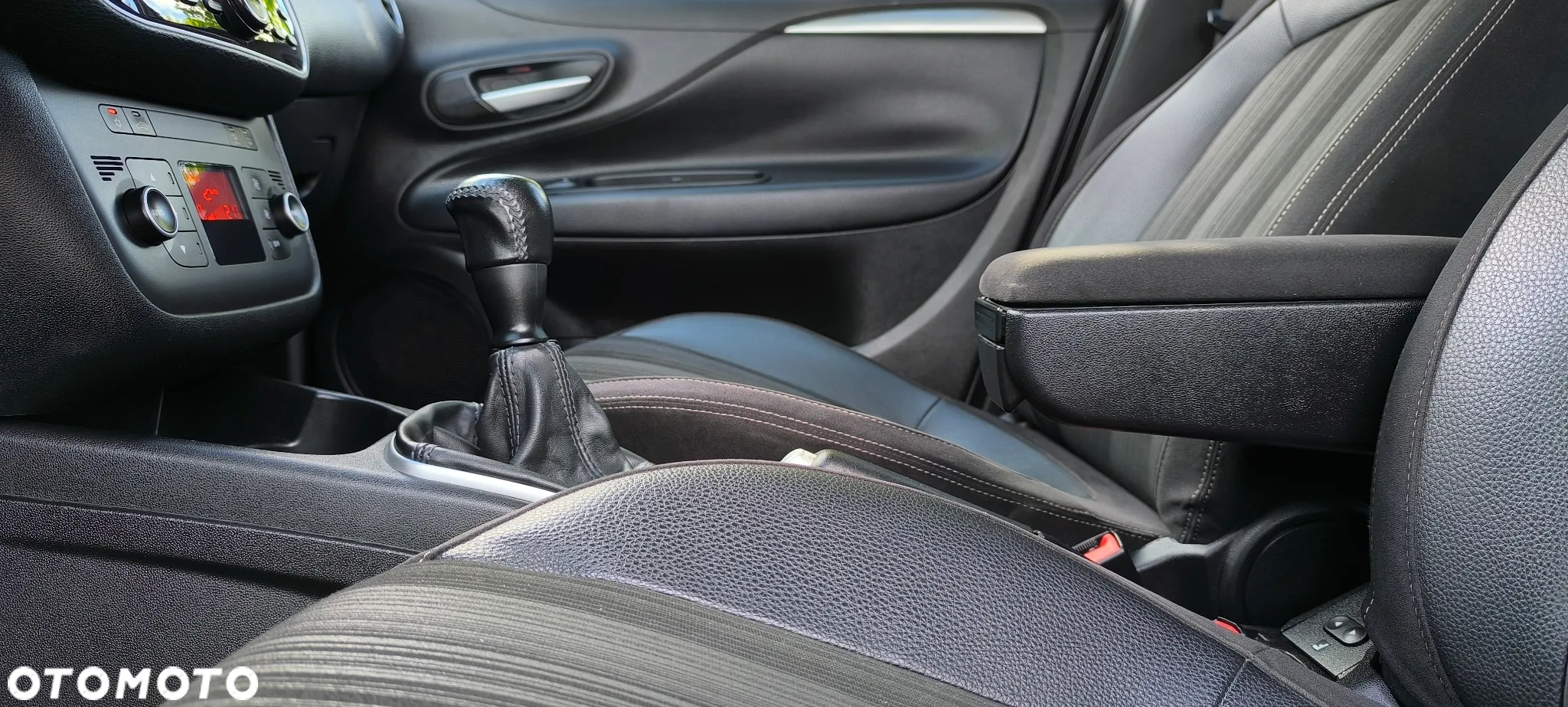 Fiat Punto Evo 1.3 Multijet 16V Dynamic Dualogic - 28