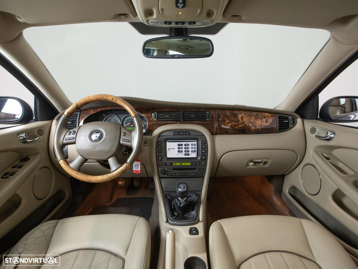 Jaguar X-Type - 6