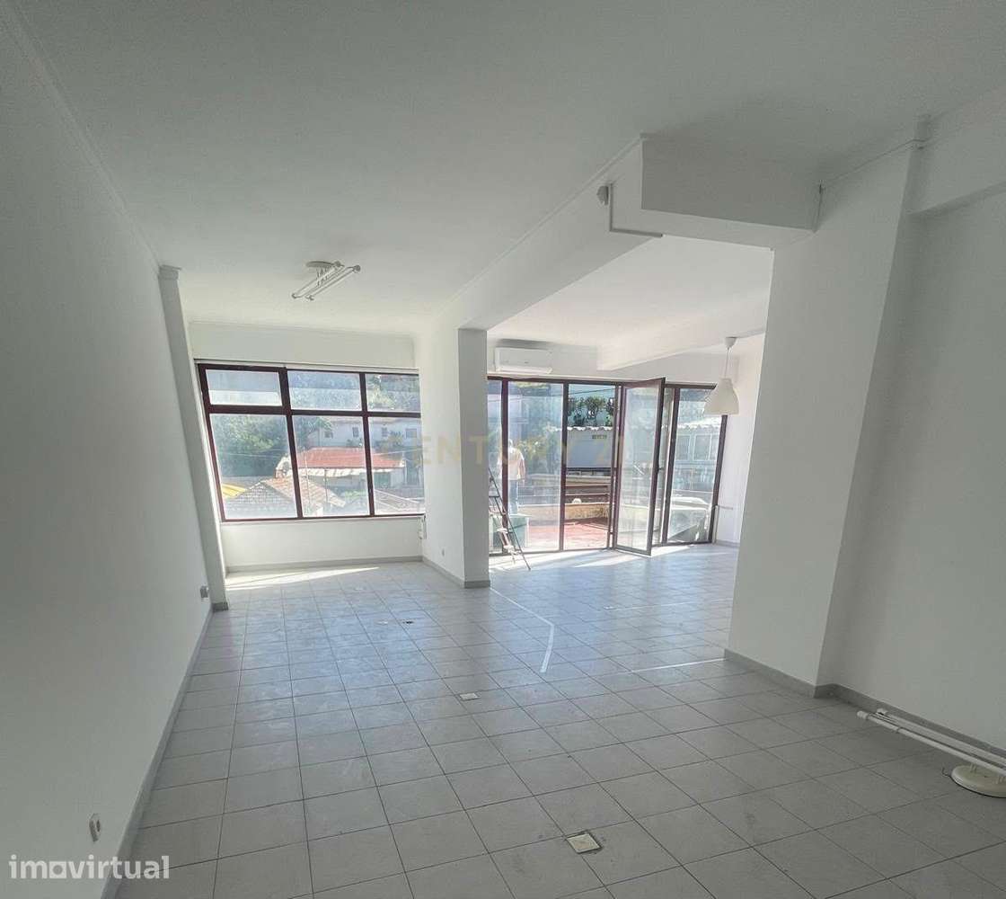 Apartamento T2 para venda em Belas - Grande imagem: 2/20