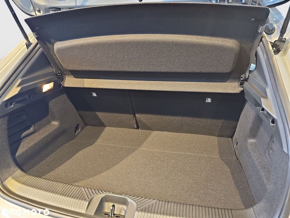 Renault Clio - 17