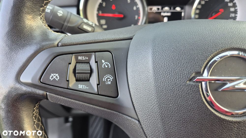 Opel Astra 1.2 Turbo Business Edition - 16