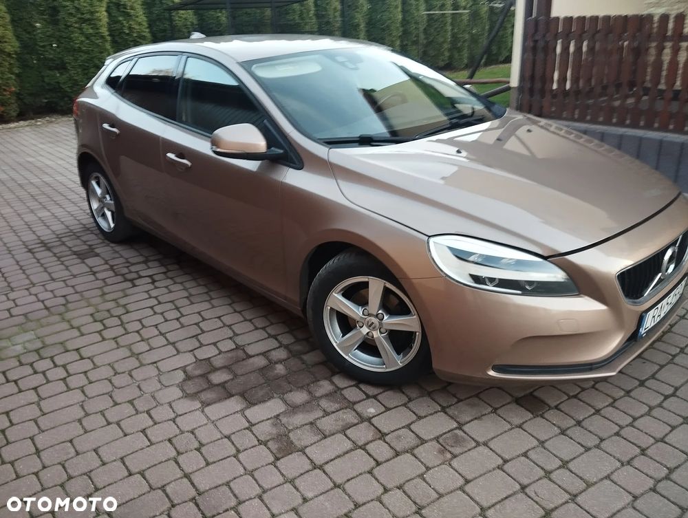Volvo V40 D2 - 1