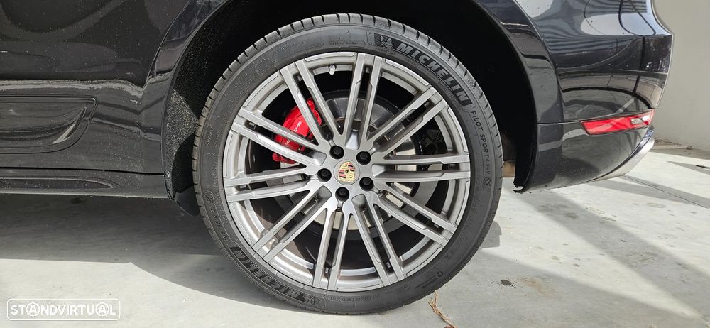 Porsche Macan Turbo PDK - 10