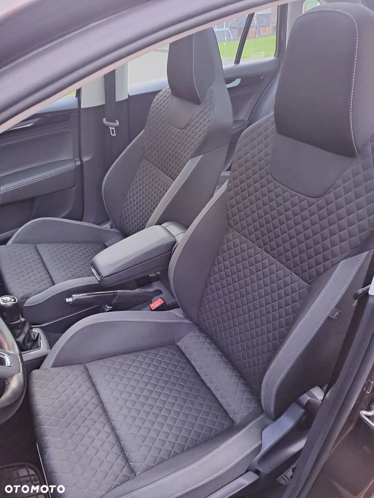 Skoda RAPID 1.0 TSI Style - 14