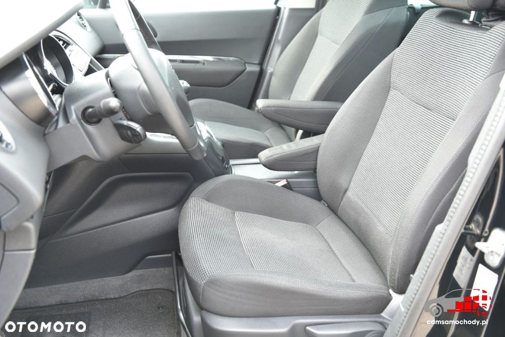 Peugeot 5008 - 17