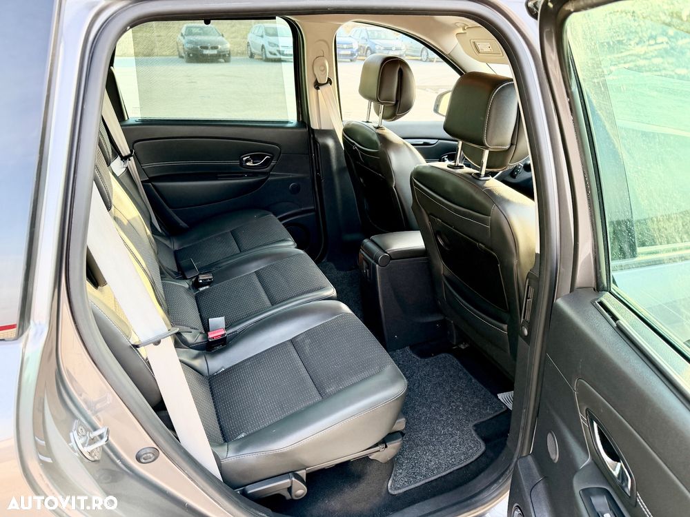 Renault Scenic - 8