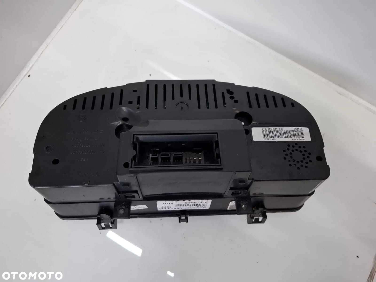 LICZNIK ZEGARY VW CADDY III 03-10 2,0 SDI - 4
