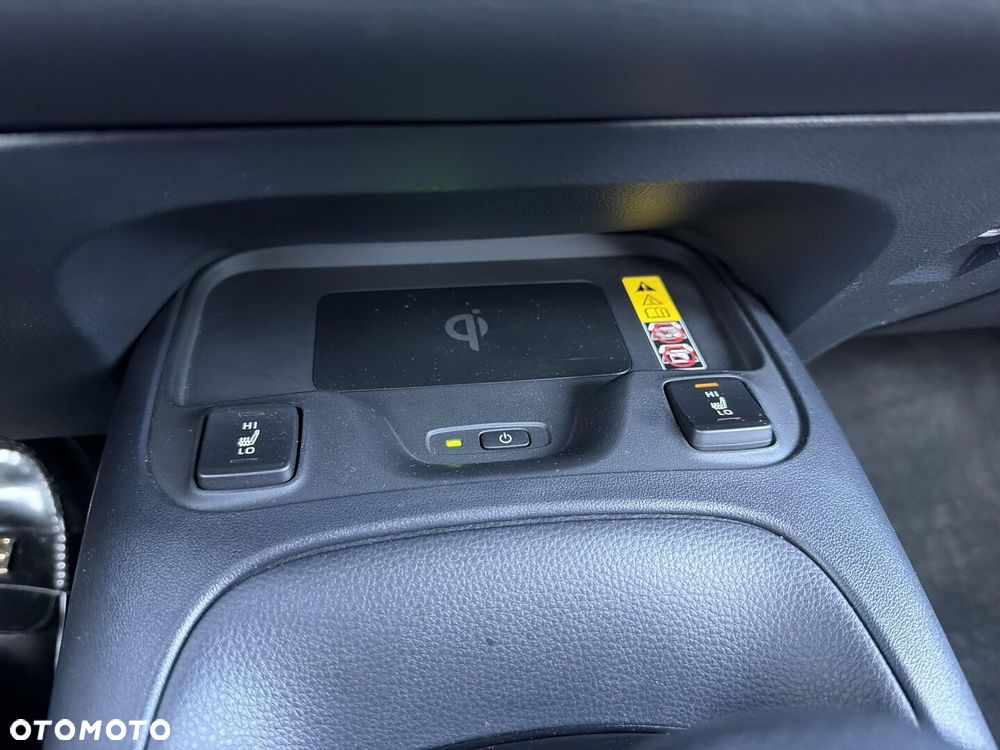 Toyota Corolla 2.0 Hybrid Comfort - 20