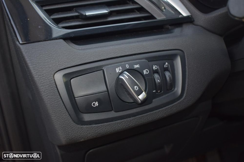 BMW X1 18 d sDrive Auto - 15