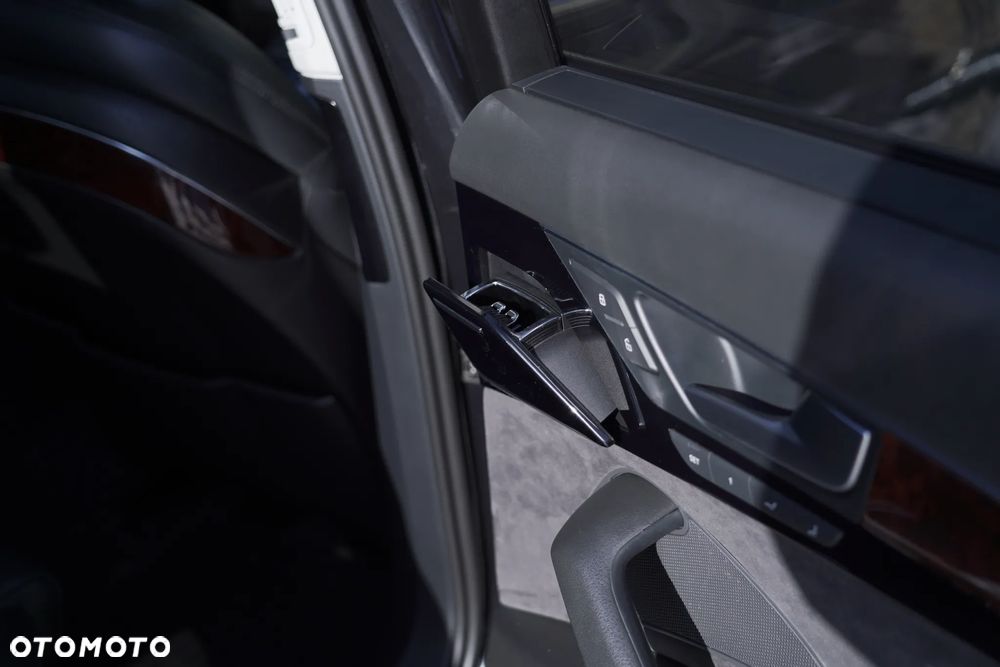 Audi A8 3.0 TDI Quattro - 29