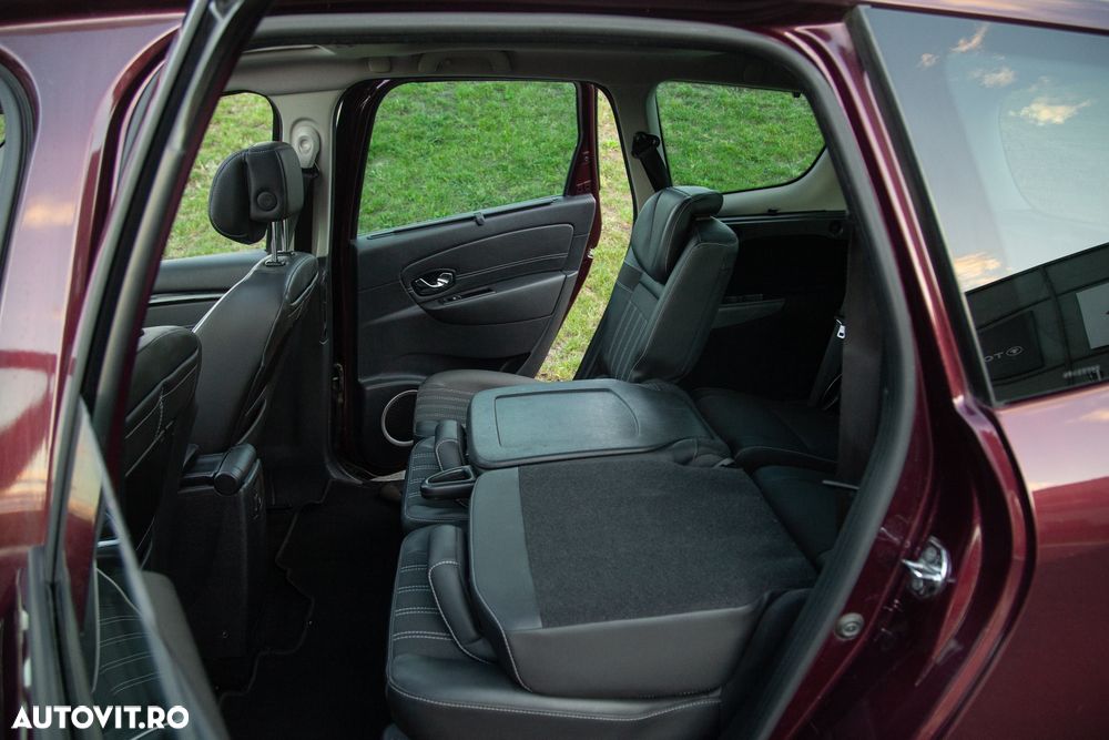 Renault Grand Scenic - 34