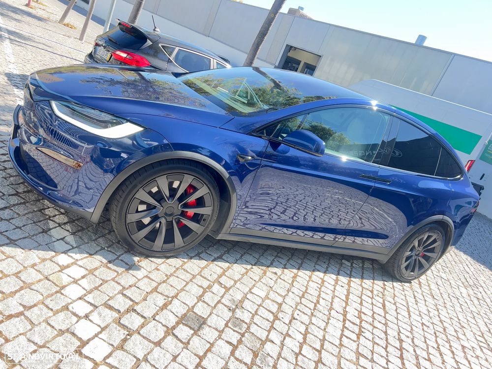 Tesla Model X - 2