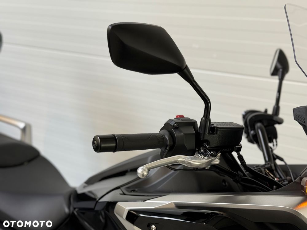 Honda NC - 12