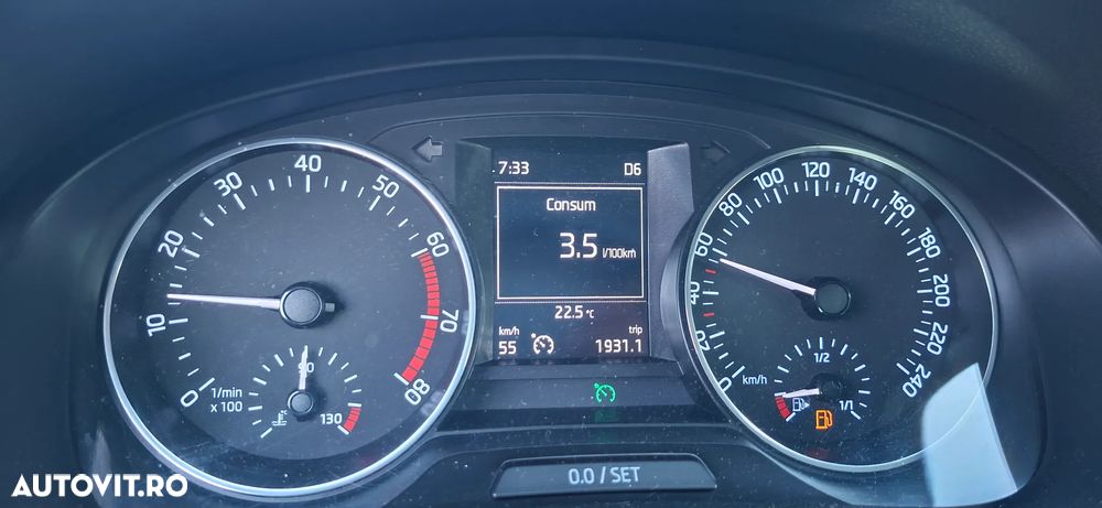 Skoda RAPID 1.2 TSI Style DSG - 11