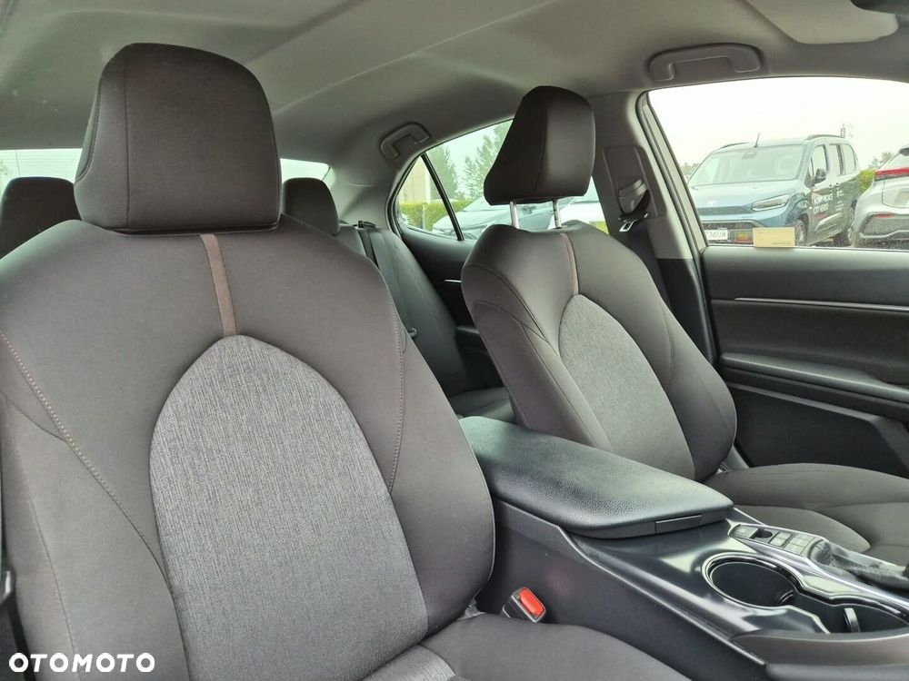 Toyota Camry 2.5 Hybrid Comfort CVT - 15