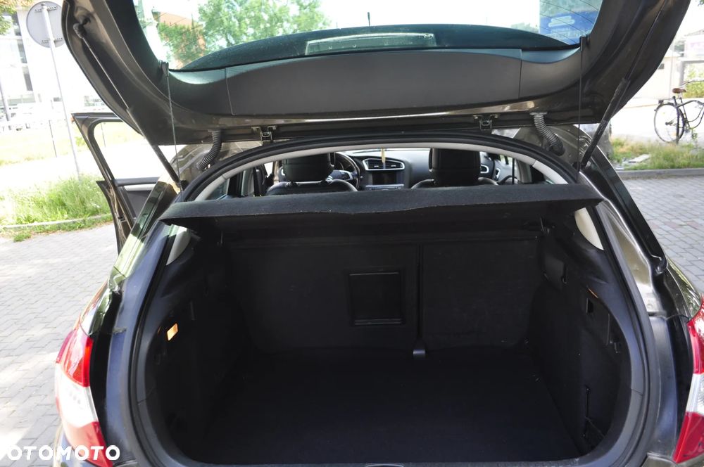Citroën C4 1.6 VTi Equilibre - 9
