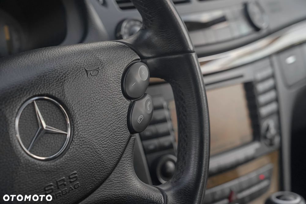 Mercedes-Benz Klasa E - 33
