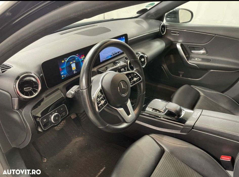 Mercedes-Benz A 180 d 7G-DCT - 5