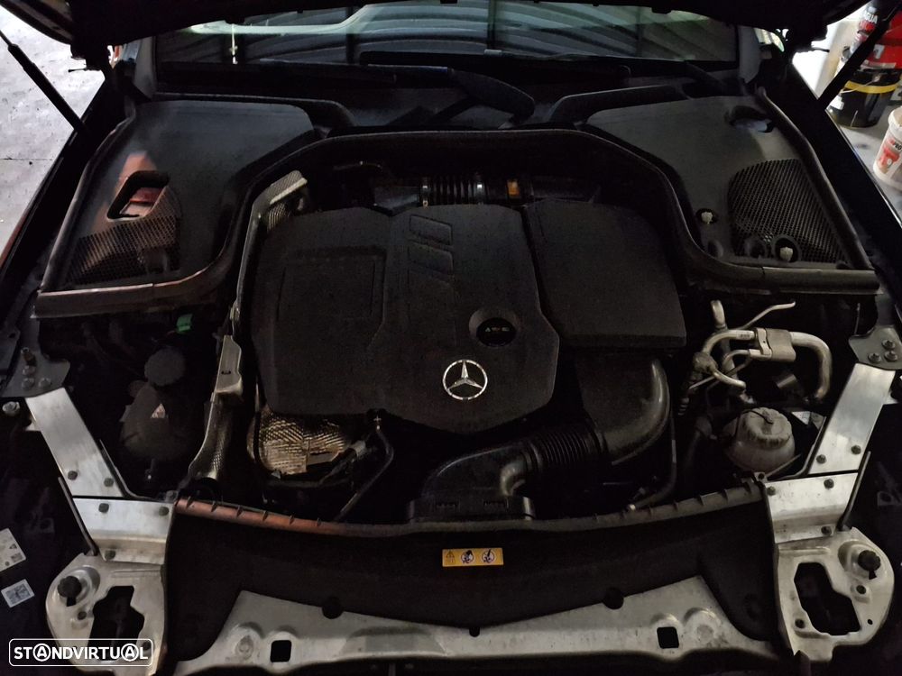 Mercedes-Benz E 300 de AMG Line - 2