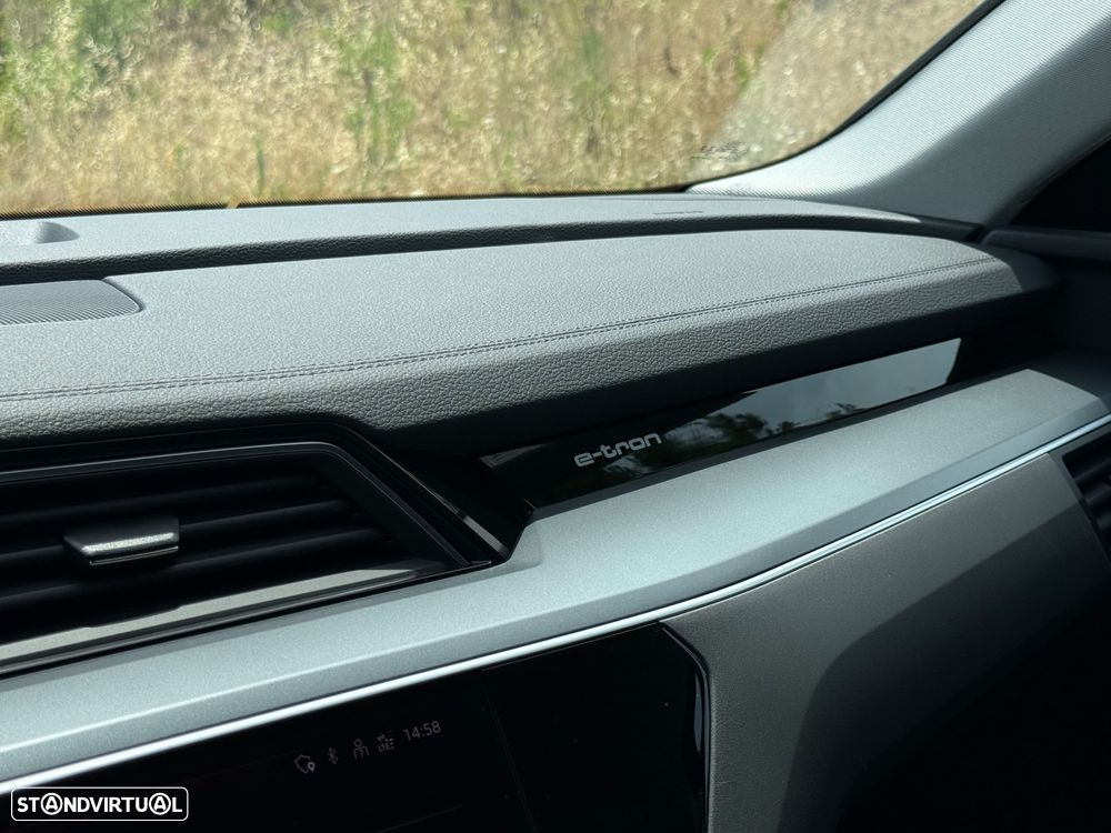 Audi e-tron 50 quattro S line - 43