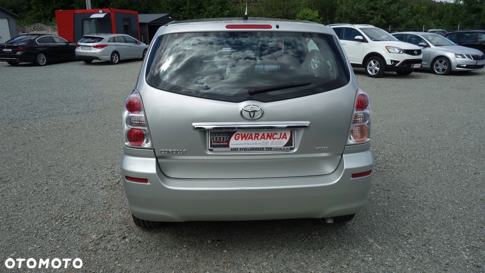 Toyota Corolla Verso 1.8 Premium + 7os - 8