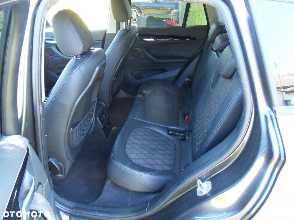 BMW X1 sDrive18d Advantage - 13
