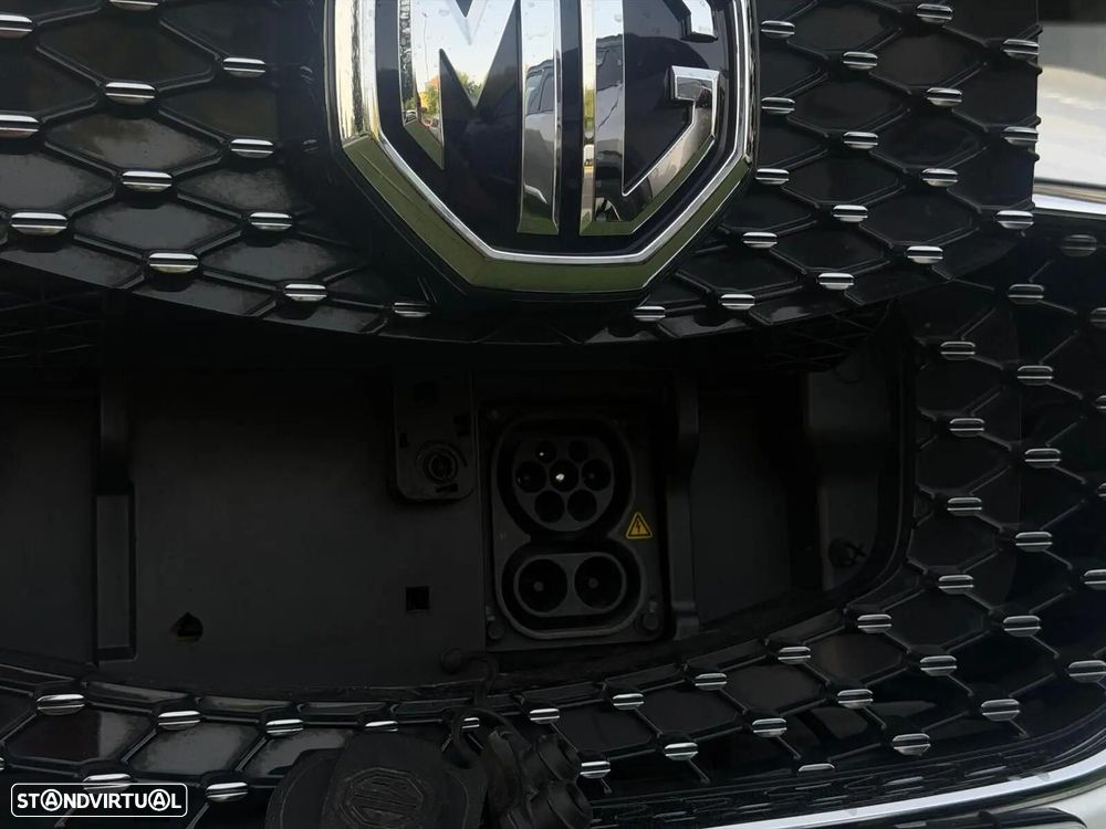 MG ZS EV 44.5 kWh Luxury - 10