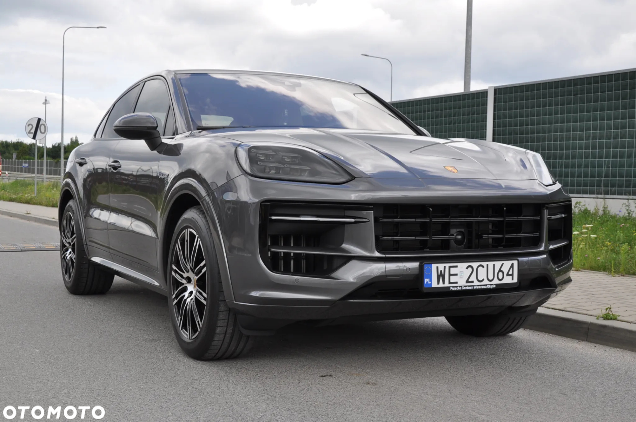 Porsche Cayenne - 23