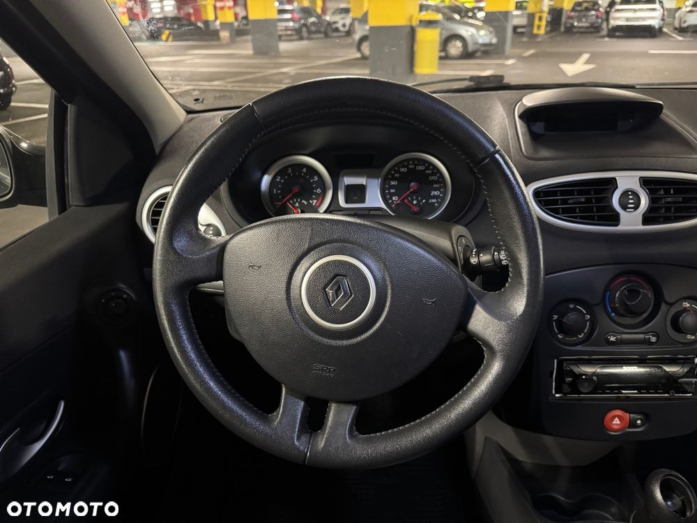 Renault Clio 1.2 16V All Inclusive - 10
