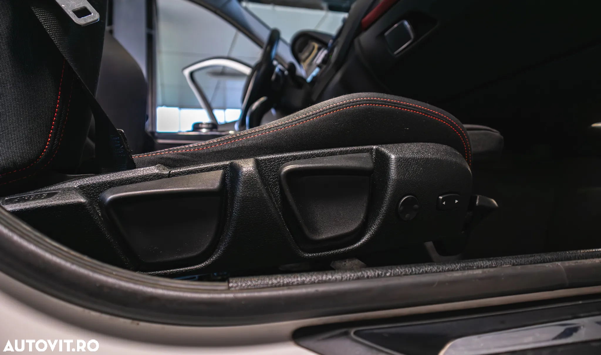 BMW Seria 1 120d Sport-Aut. Sport Line - 33