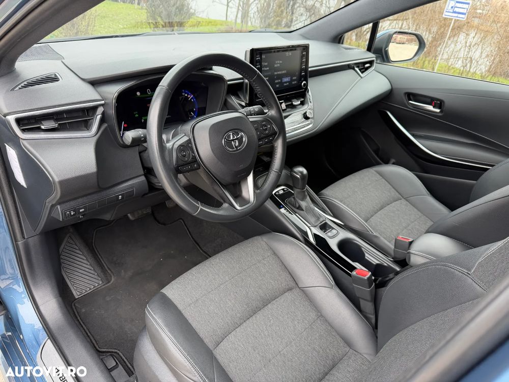 Toyota Corolla 1.8 HSD Business - 13