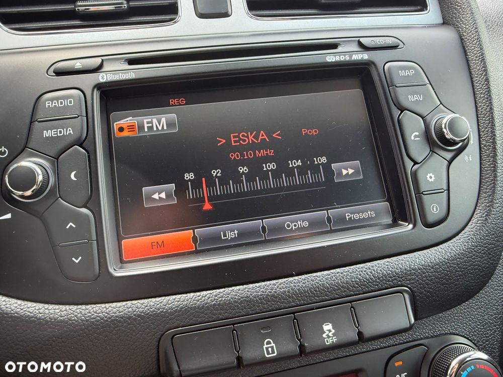 Kia Ceed - 36