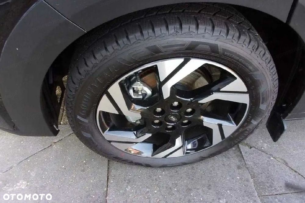 Ford Tourneo Custom - 8