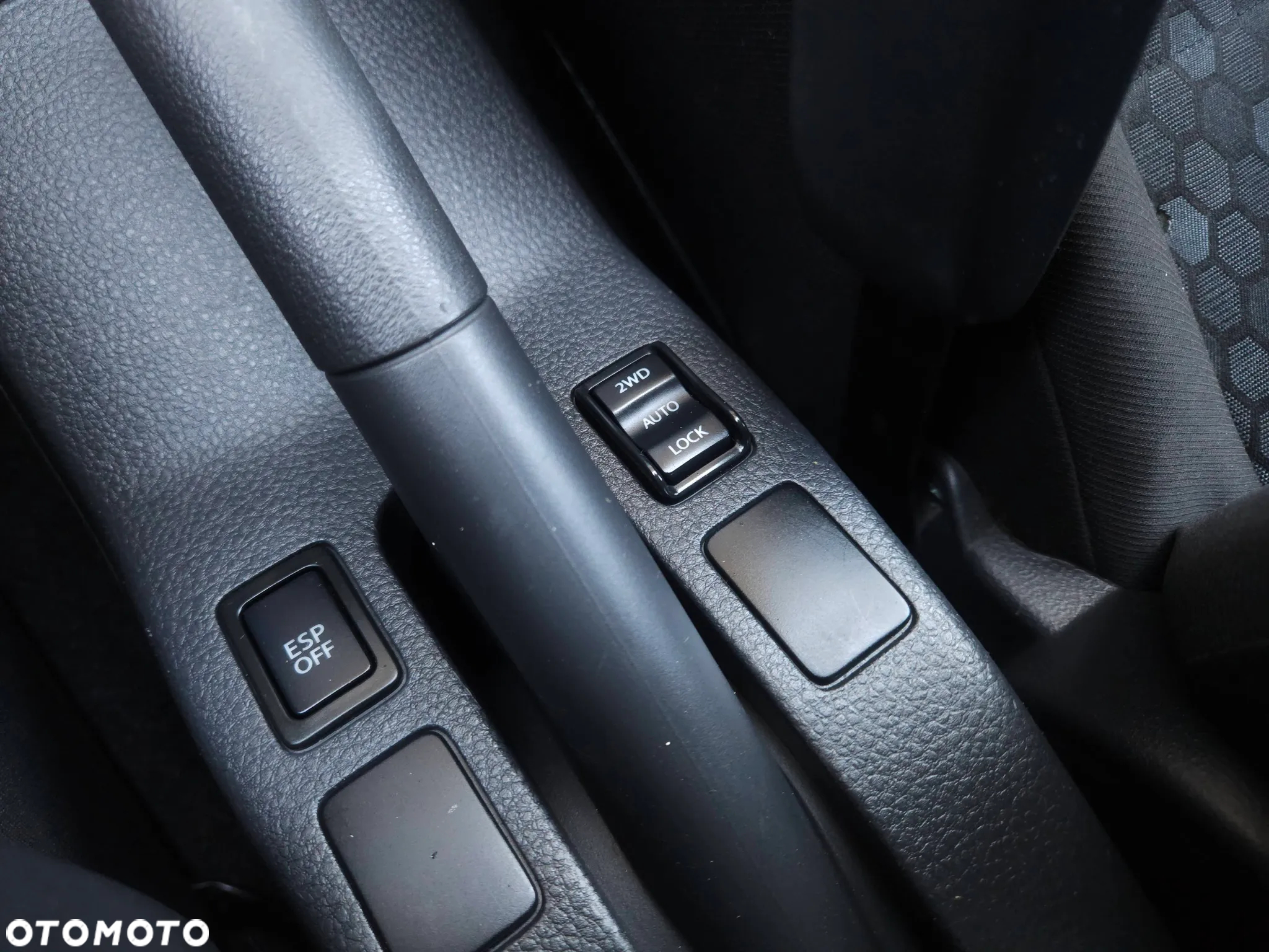 Suzuki SX4 1.6 Premium 4WD - 32