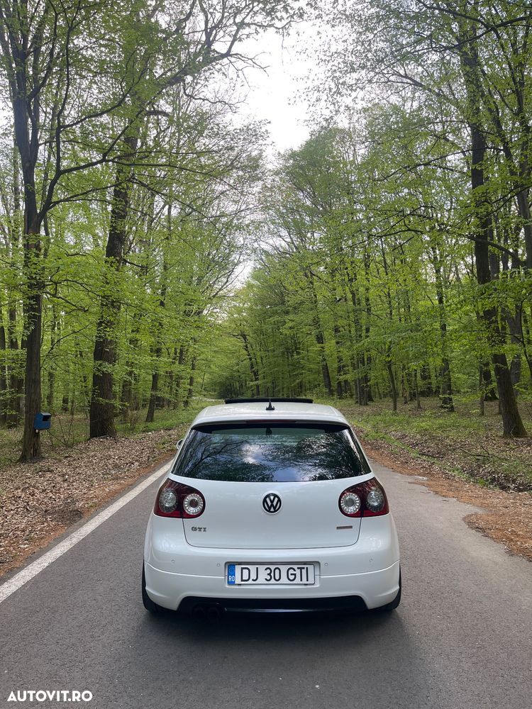 Volkswagen Golf 2.0 FSI GTI DSG 30 Edition - 4