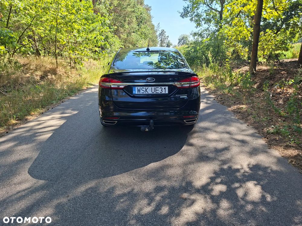 Ford Fusion - 4