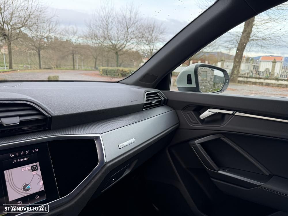 Audi Q3 Sportback 45 TFSIe S line S tronic - 23