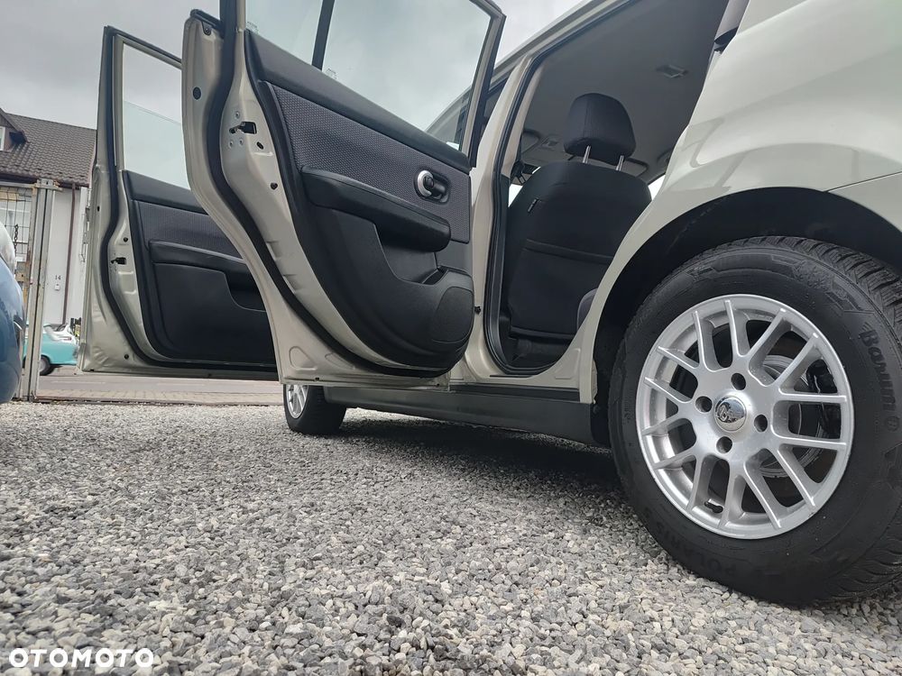 Nissan Tiida 1.6 Acenta - 11