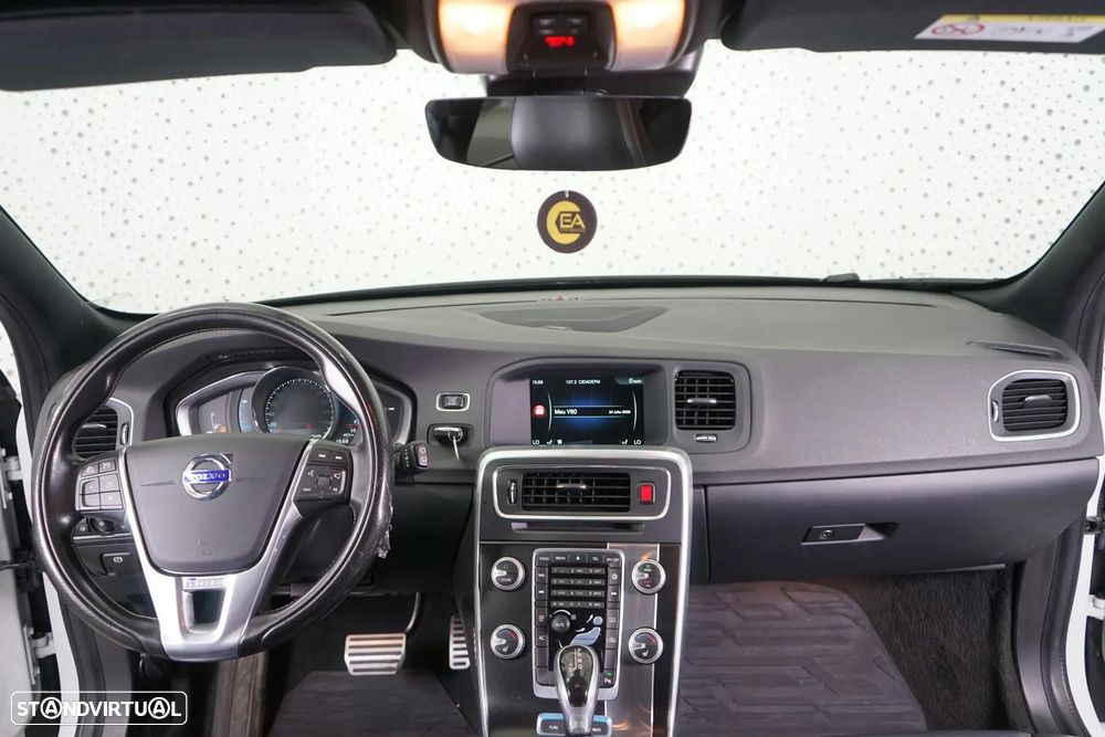 Volvo V60 2.4 D6 R-Design AWD Phev - 19