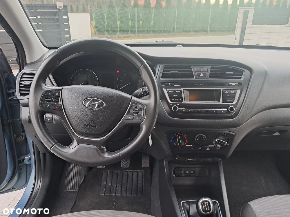 Hyundai i20 - 10