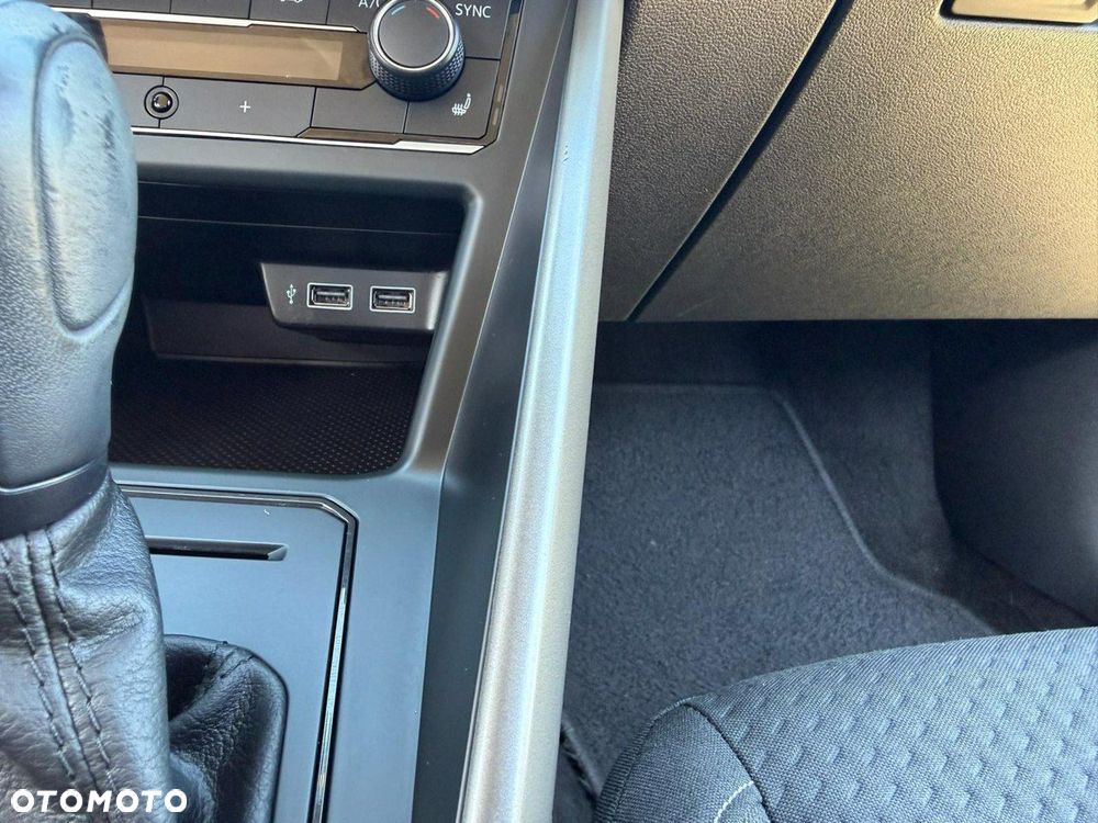 Volkswagen Polo 1.0 TSI Style DSG - 25