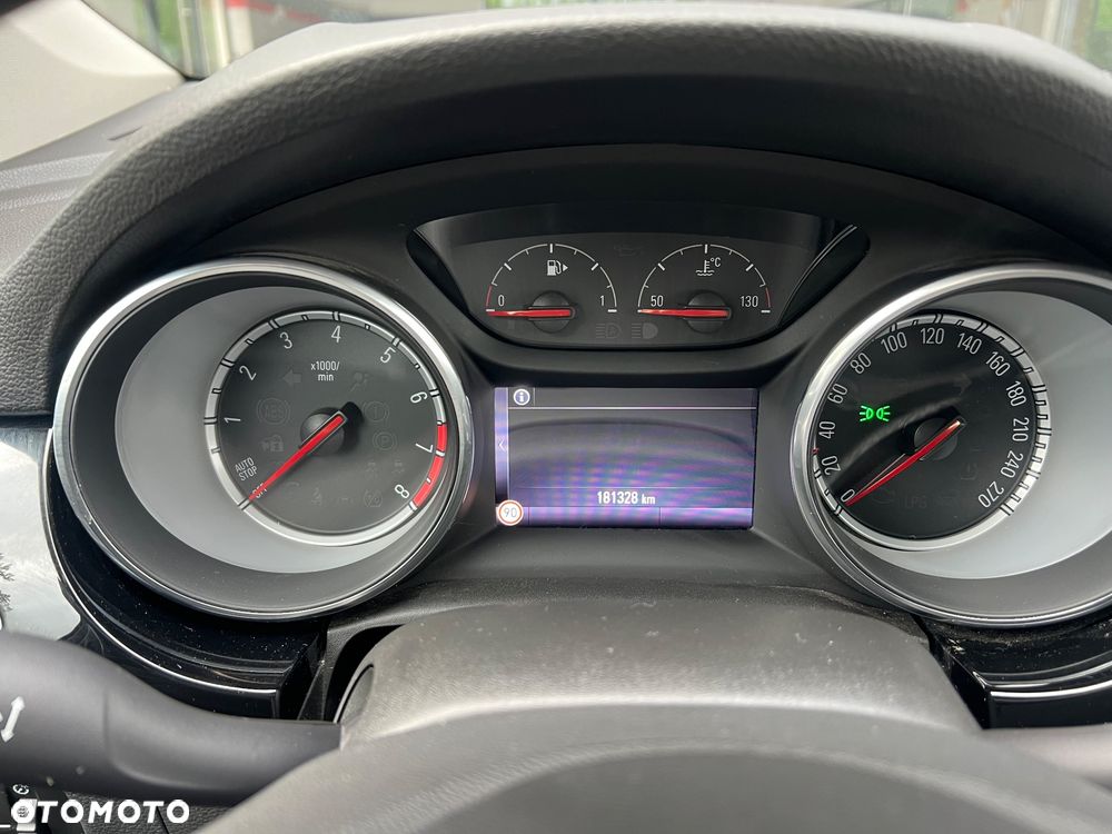 Opel Astra 1.4 T Enjoy S&S - 38