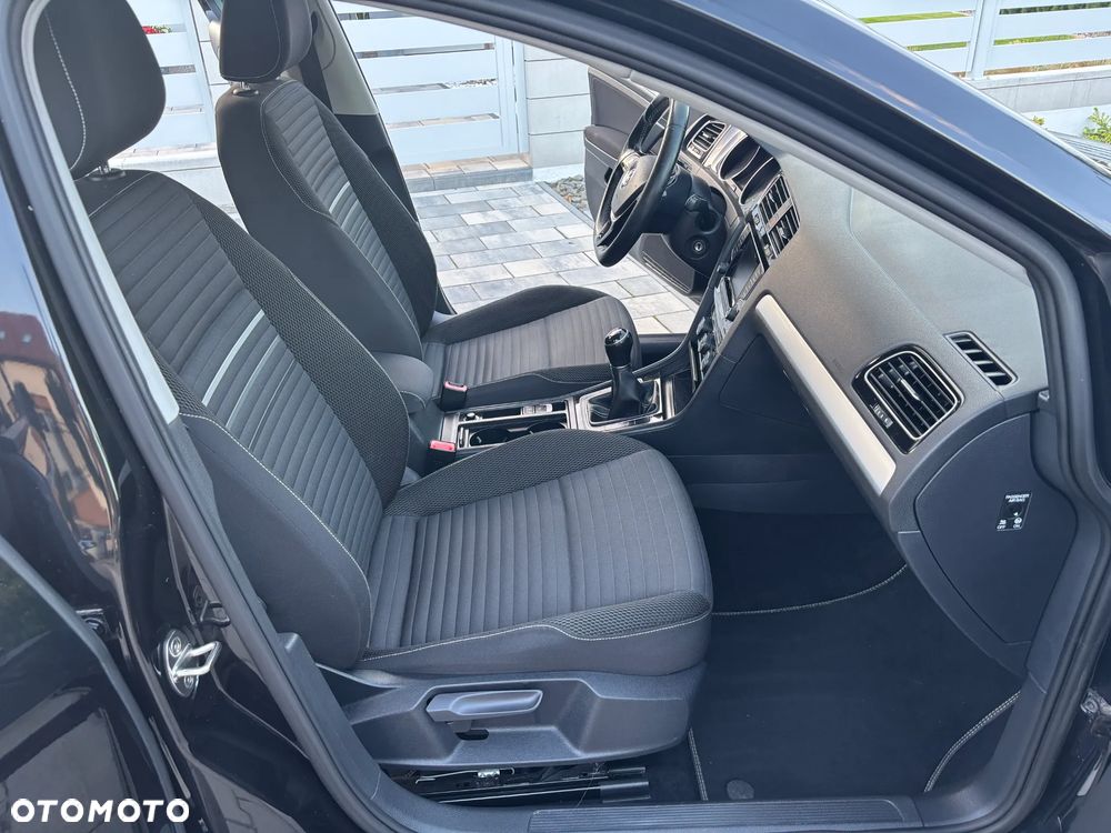 Volkswagen Golf 1.2 TSI BlueMotion Technology Cup - 23