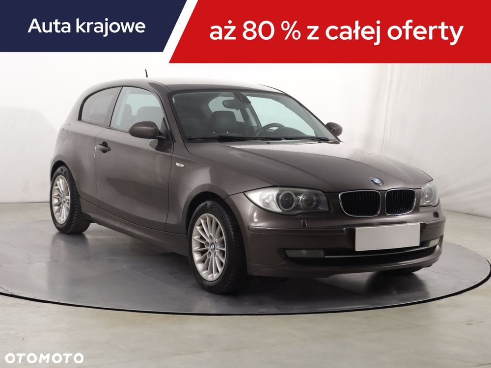 BMW 1 Series 2009 photo 2