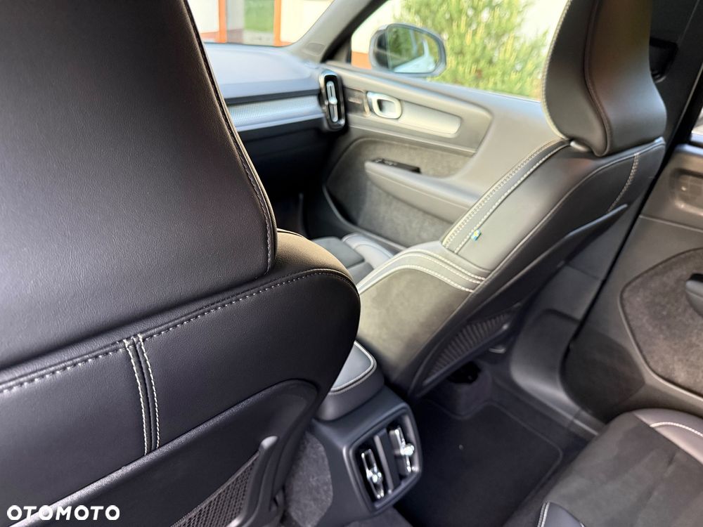 Volvo XC 40 - 23