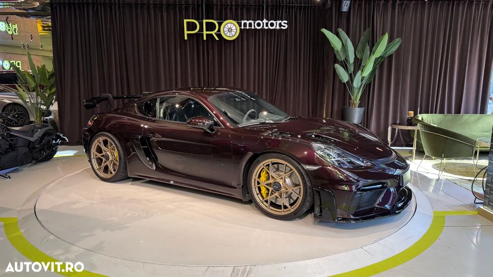 Porsche Cayman 718 GT4 RS - 4