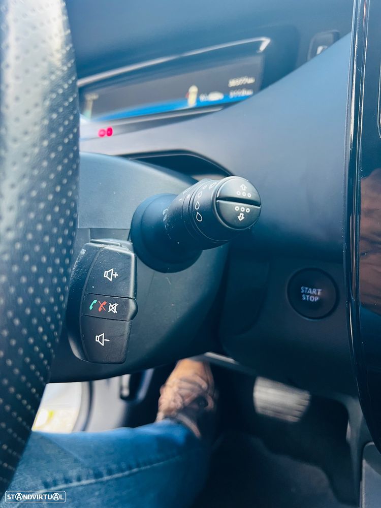 Renault Zoe (c/ Bateria) Limited 40 - 16