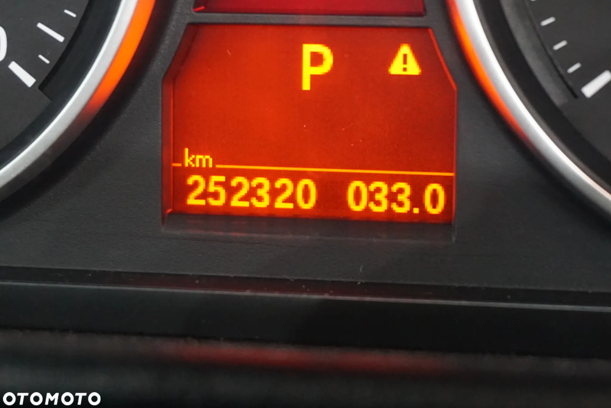 BMW X1 sDrive18d - 33