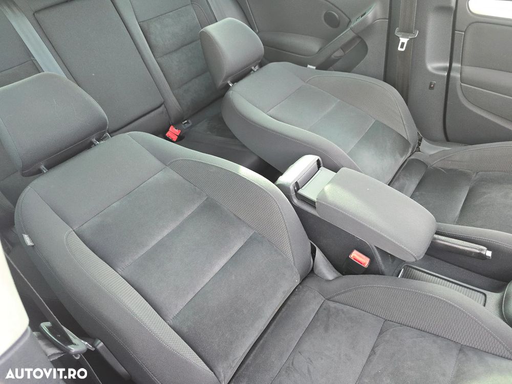 Volkswagen Golf 1.4 TSI Highline - 10